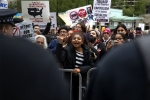 Chicago, Chicago, chicago citizens stand united against trump following his first visit, Rainbow