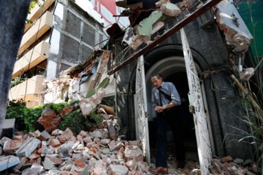 Deadly Earthquake hits Mexico and causes heavy destruction