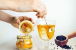 Haldi Kalonji Water health benefits, Haldi Kalonji Water for girls, how haldi kalonji water helps to ease menstrual discomfort, My wings