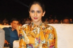 Dhruva, Rakul Preet Singh news, rakul trending for her glamorous acts, Nannaku prematho
