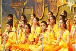 Ganapathy Sachchidananda swami, Sampoorna Bhagavad Gita parayana, us children recite 700 gita slokas, International gita mahotsav