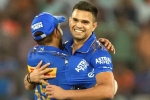 Sachin Tendulkar, Sachin Tendulkar, arjun tendulkar gets his first wicket in ipl, Arjun tendulkar Sachin Tendulkar, Sachin Tendulkar, arjun tendulkar gets his first wicket in ipl, Arjun tendulkar