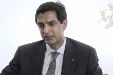 US President-elect Donald Trump meets top Indian-American real estate executive US President-elect Donald Trump meets top Indian-American real estate executive